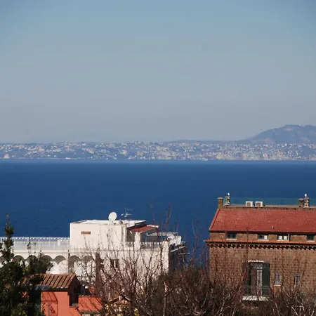 לינה וארוחת בוקר Al Parco Ii Rota 4*